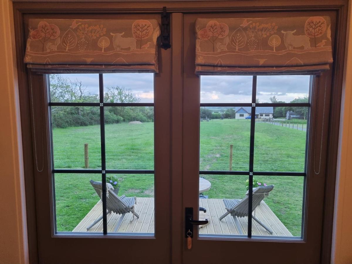 Tolverne Luxury Shepherd's Hut Holiday home *